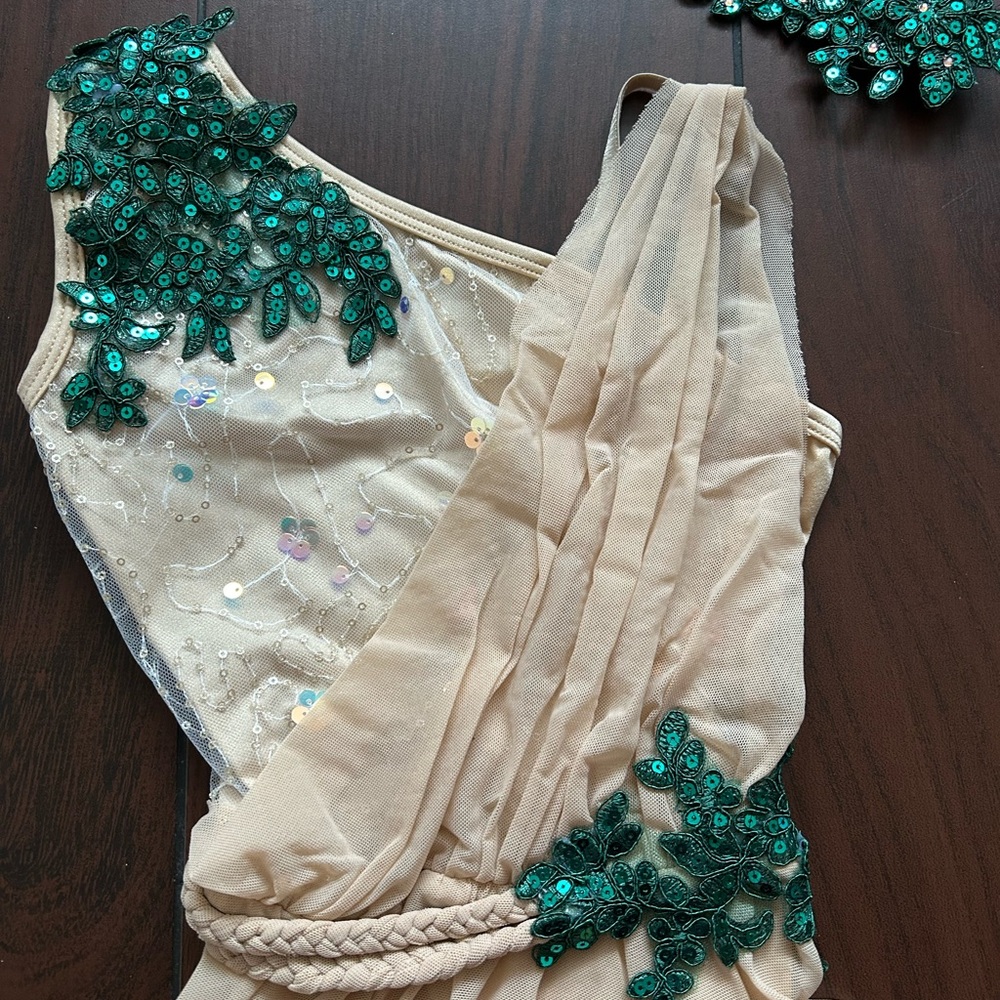 Custom details Nude Lyrical Costume